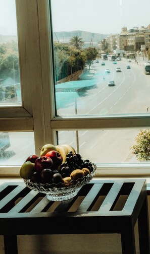 الإطلالة من المنشأة