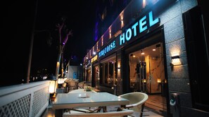 View from property - Turquoise Pyramids & Grand Egyptian Museum View (Giza)