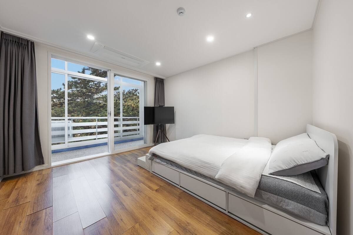 Basic Room, 1 Bedroom (201)