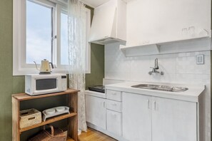 Basic Room, 1 Bedroom (203) - Goseong Mung Stay (Goseong)