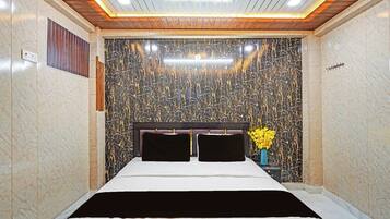 9 soveværelser, strygejern/strygebræt, Wi-Fi