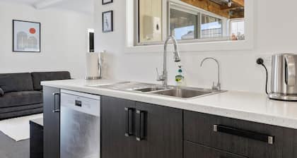 Fantastic Family Lakehouse - Room for everyone