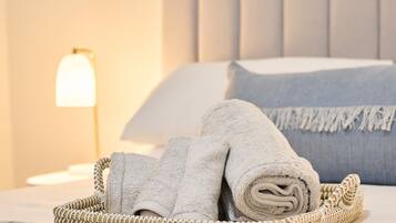 3 makuuhuonetta, silitysrauta/-lauta, internet, vuodevaatteet