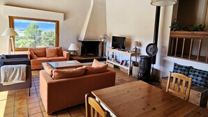 Unclassified image, 3 of 26, button - Inviting Holiday Home in Pierrerue (Pierrerue)