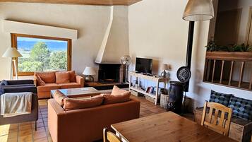 ํ์ฐ์ค | ๊ฑฐ์ค