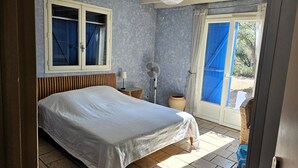 Unclassified image, 4 of 26, button - Inviting Holiday Home in Pierrerue (Pierrerue)