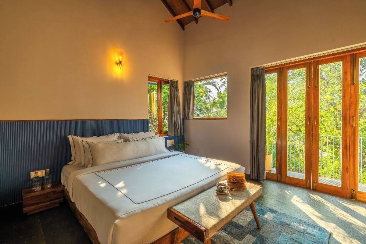 Luxury Double Room | In-room safe, soundproofing, iron/ironing board, free WiFi