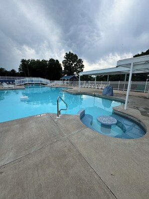 Pool - Modern Table Rock Cabin - Close to Lake and SDC! (Kimberling City)