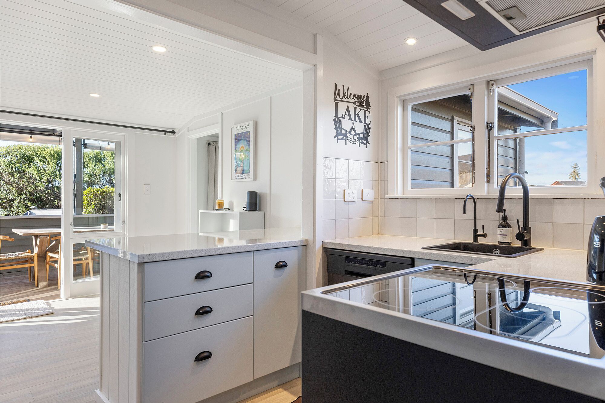 ميكروويف، فرن، موقد طهي مسطح، غسالة أطباق