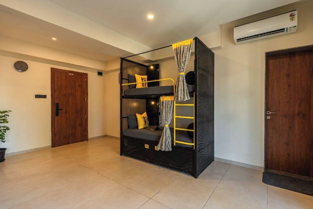 مكواة/لوح كي وواي فاي مجانًا