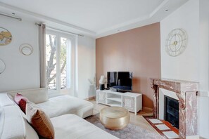Living room - Superb Apartment - 2BR - 4 P - Ivry-sur-seine (Ivry-sur-Seine)