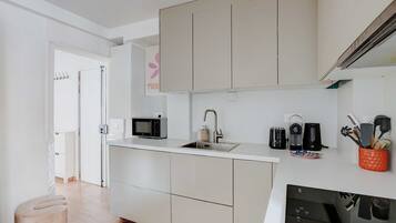 Apartment | Private kitchen | Fridge, microwave, oven, stovetop