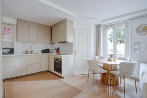 Apartment | Tempat makan