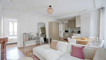 Apartment | Living area