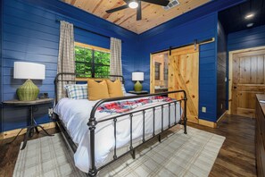 4 Schlafzimmer, Schreibtisch, kostenloses WLAN, Bettwäsche