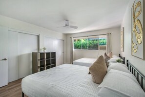 3 bedrooms, desk, iron/ironing board, WiFi - New Nobel Prize | Close To Shopping | Close To Fwy (Santa Ana)