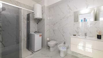 Apartment | Bathroom