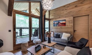 Fireplace - Penthouse Apartment (Courchevel)