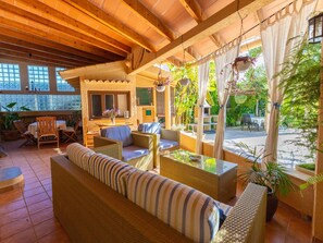 Terrace/patio - Villa Tito y Yaya · Private Pool & WiFi (Alcudia)