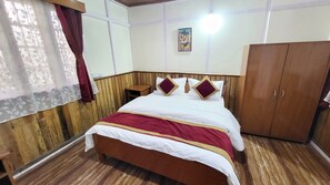 Classic-Doppelzimmer, Blick auf den Innenhof