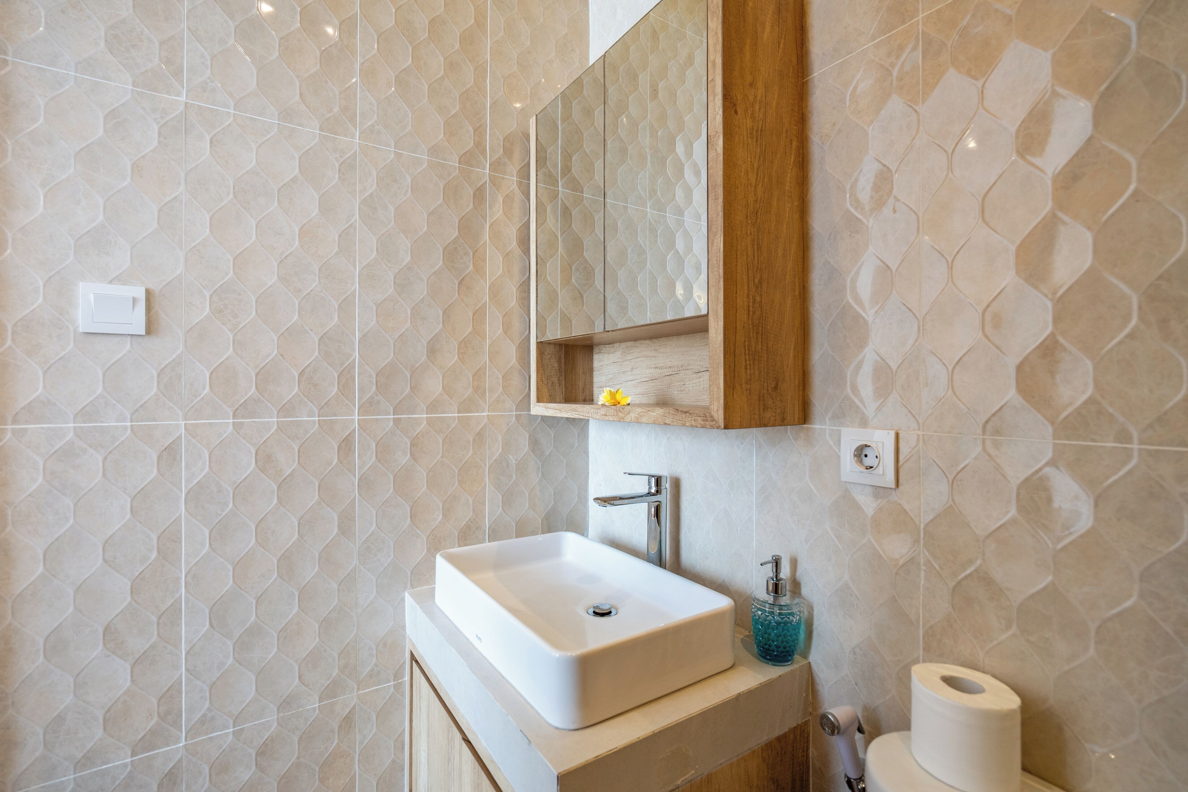 Deluxe Villa, Pool View | Bathroom | Free toiletries, hair dryer, towels, soap