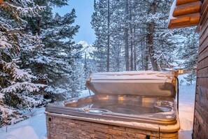 Outdoor spa tub - Big Sky Cozy Cabin | Lone Peak Views + Hot Tub (Gallatin Gateway)
