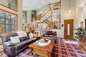 TV, fireplace, offices