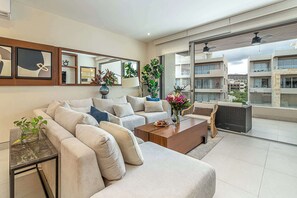 TV - Sunshine | El Tezal Luxury Penthouse Condo Cabo (El tezal)