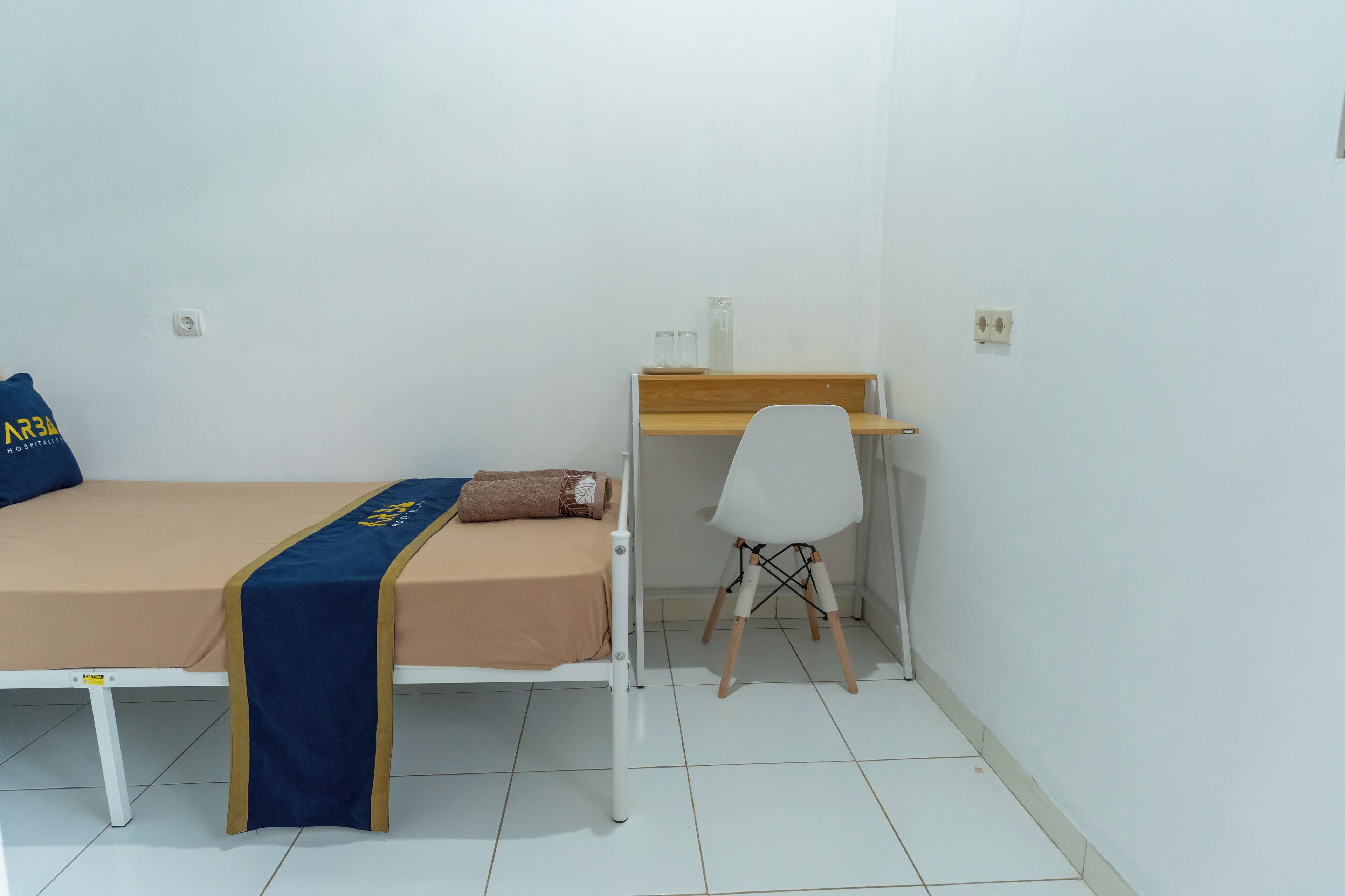 Single Room | Meja, ruang kerja komputer riba, Wi-fi percuma 