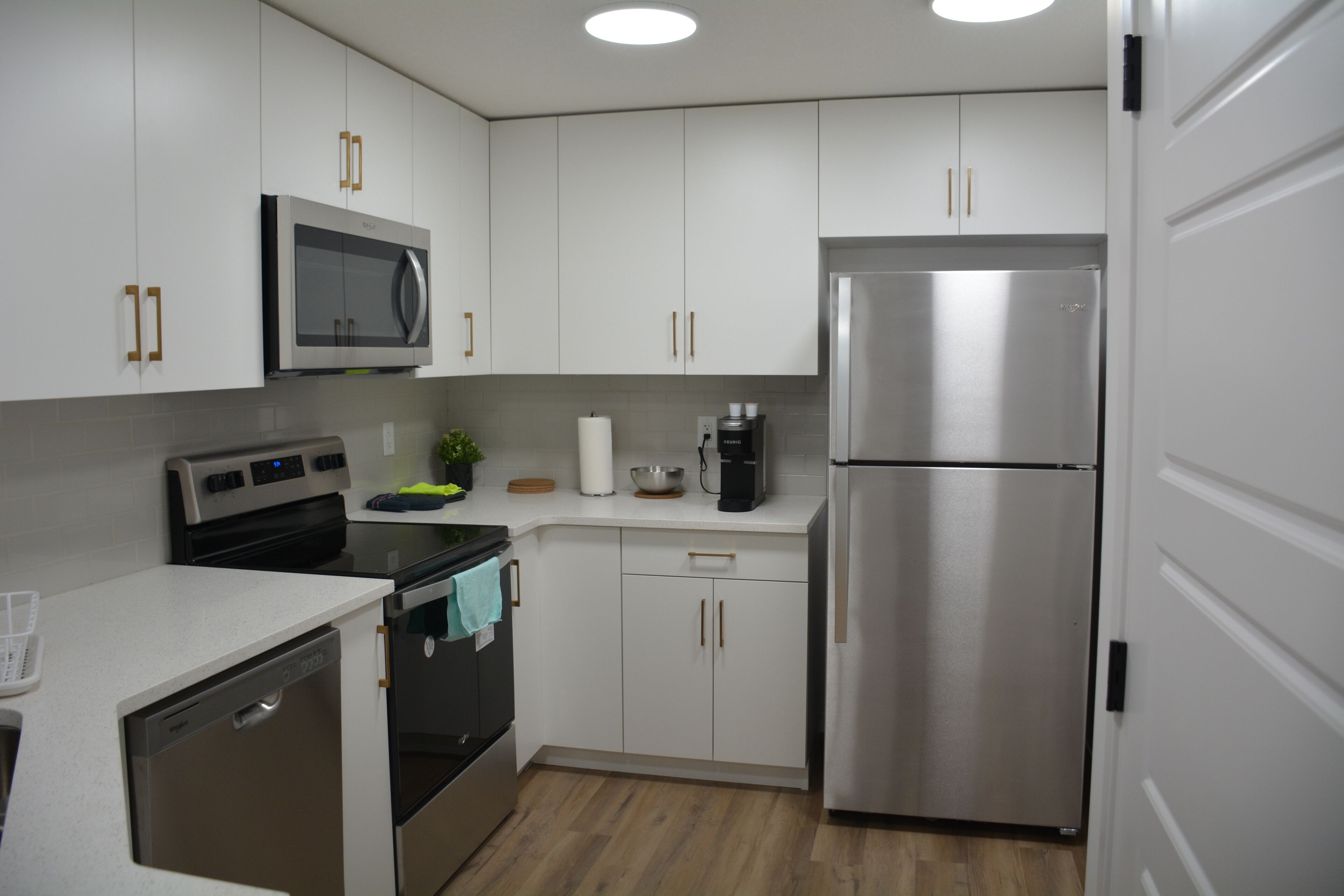 Microwave, oven, stovetop, dishwasher