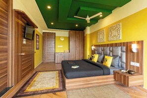 Superior Double Room with Balcony and Valley View | Näkymä huoneesta