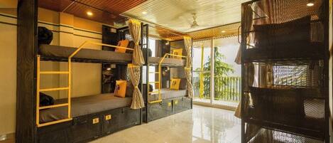 Bed in 8 Bed Mixed Dormitory with Balcony and Valley View