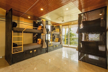 Bed in 8 Bed Mixed Dormitory with Balcony and Valley View | Free WiFi