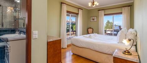 アイロン / アイロン台、インターネット、ベッドシーツ