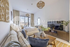 Perushuoneisto, näköala puutarhaan | Oleskelualue