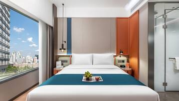 Caja de seguridad en la habitación y escritorio