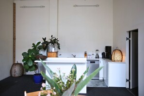 Interior - Spacious, 1 BR, Warehouse Conversion, Fitzroy (Melbourne)