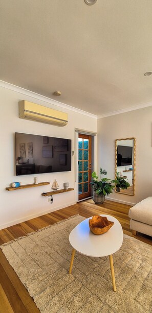 تلفزيون ذكي