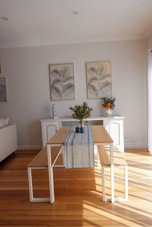 Dining - Casa Mar - Beachside Bliss.
Sun, sand and family fun All in one place. (Carrum)