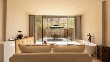 Superior Double Room | Desk, free WiFi