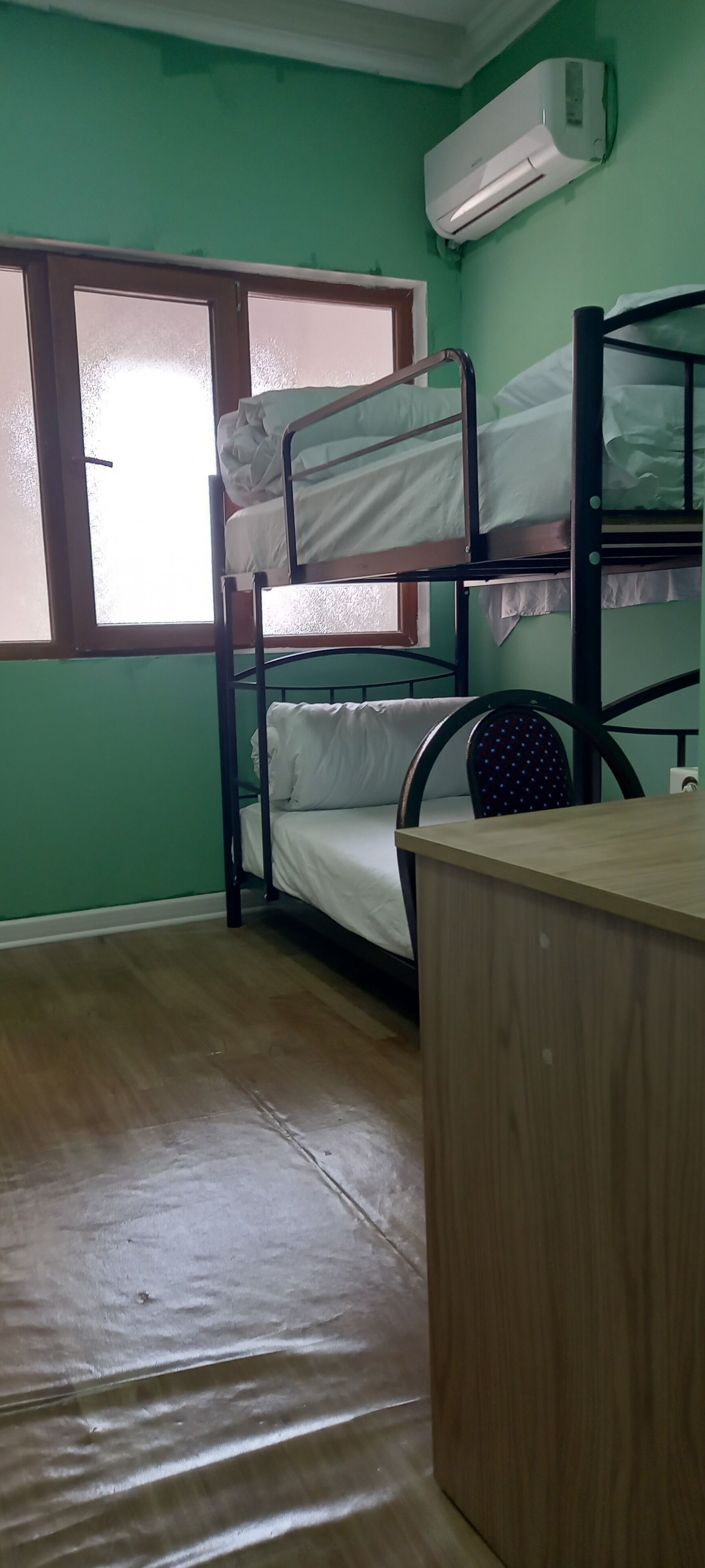 Iron/ironing board, free WiFi