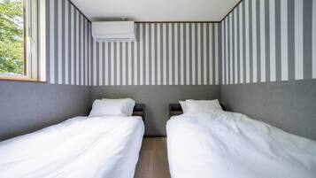 5 bedrooms, iron/ironing board, free WiFi, bed sheets