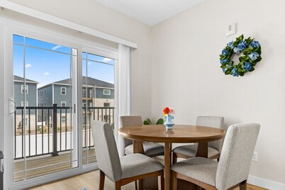 Unit 202 at Summershade