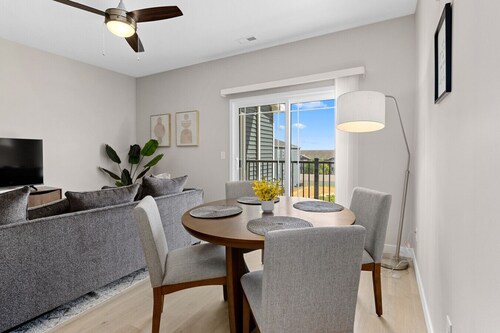 Unit 303 at Summershade