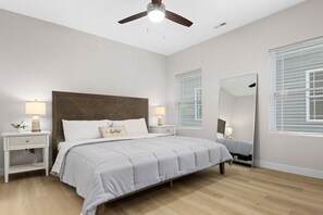 2 chambres, bureau, fer et planche à repasser, Wi-Fi