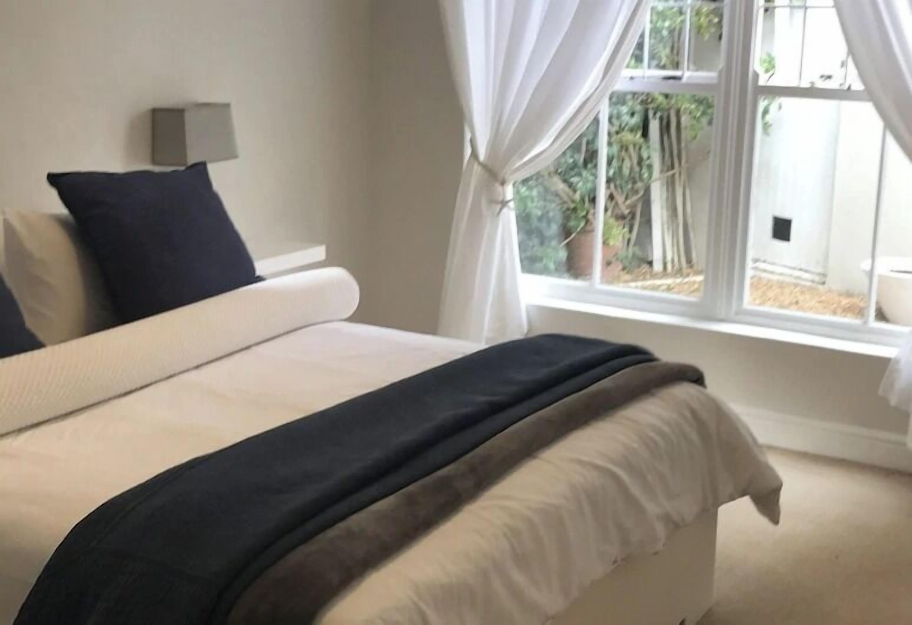 Deluxe Double Room, Balcony, City View | Free WiFi