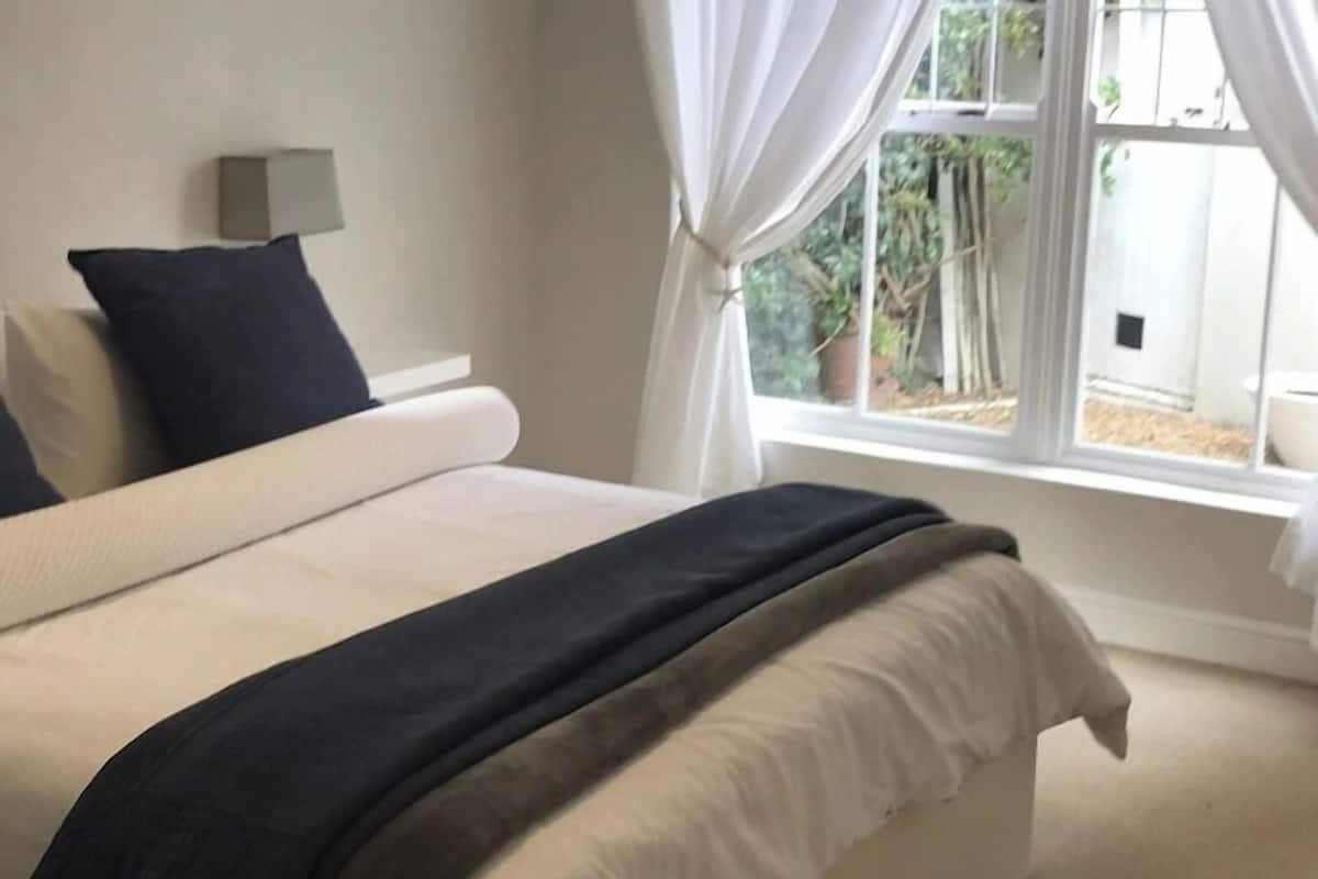 Deluxe Double Room, Balcony, City View | Free WiFi