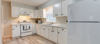 Ski, Hike & Explore: Home 5 Mi to Dtwn Burlington!