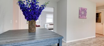 Ski, Hike & Explore: Home 5 Mi to Dtwn Burlington!