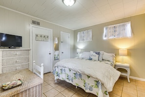 3 bedrooms, internet, bed sheets